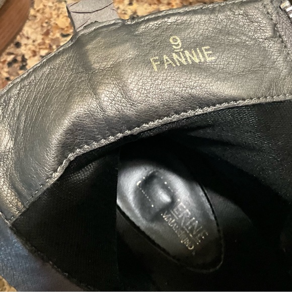 LAST CHANCE Catherine Malandrino Vegan Leather Snakeskin Double Zip Bootie - Picture 13 of 13